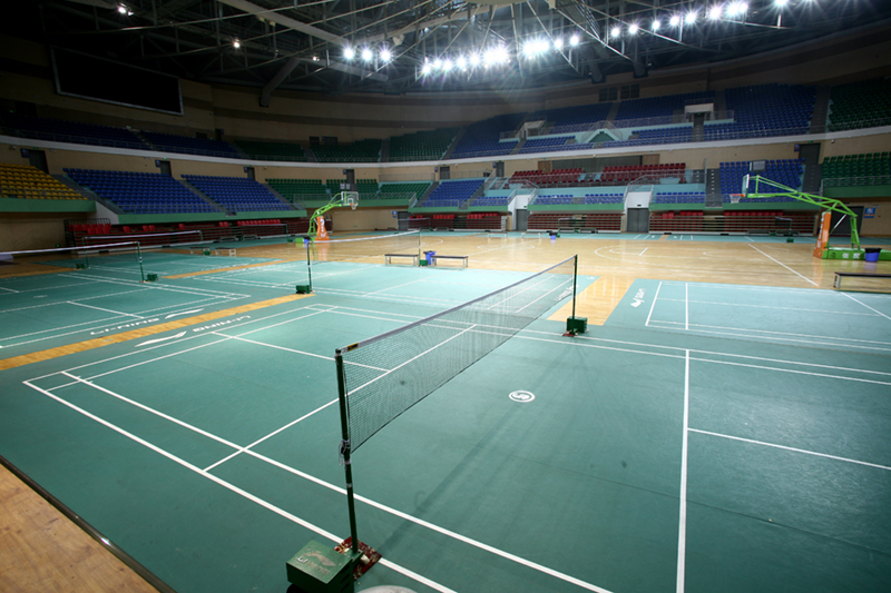 羽毛球訓練館裝修設(shè)計效果圖